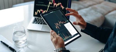 تاثیر سیاست‌های جنگ تجاری ترامپ بر بازارهای مالی چیست؟ / واکنش محتاطانه بورس تهران