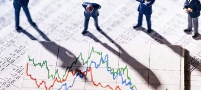 پیش بینی روند بازار / از کسری بودجه تا تغییر تیم اقتصادی